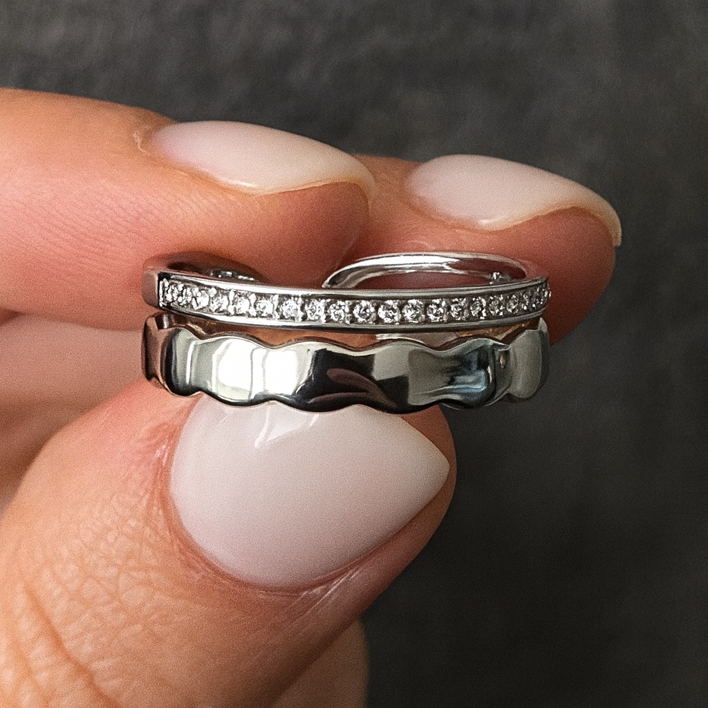 Adjustable Rhodium Plated Wave Ring with Cubic Zirconia, 6mm