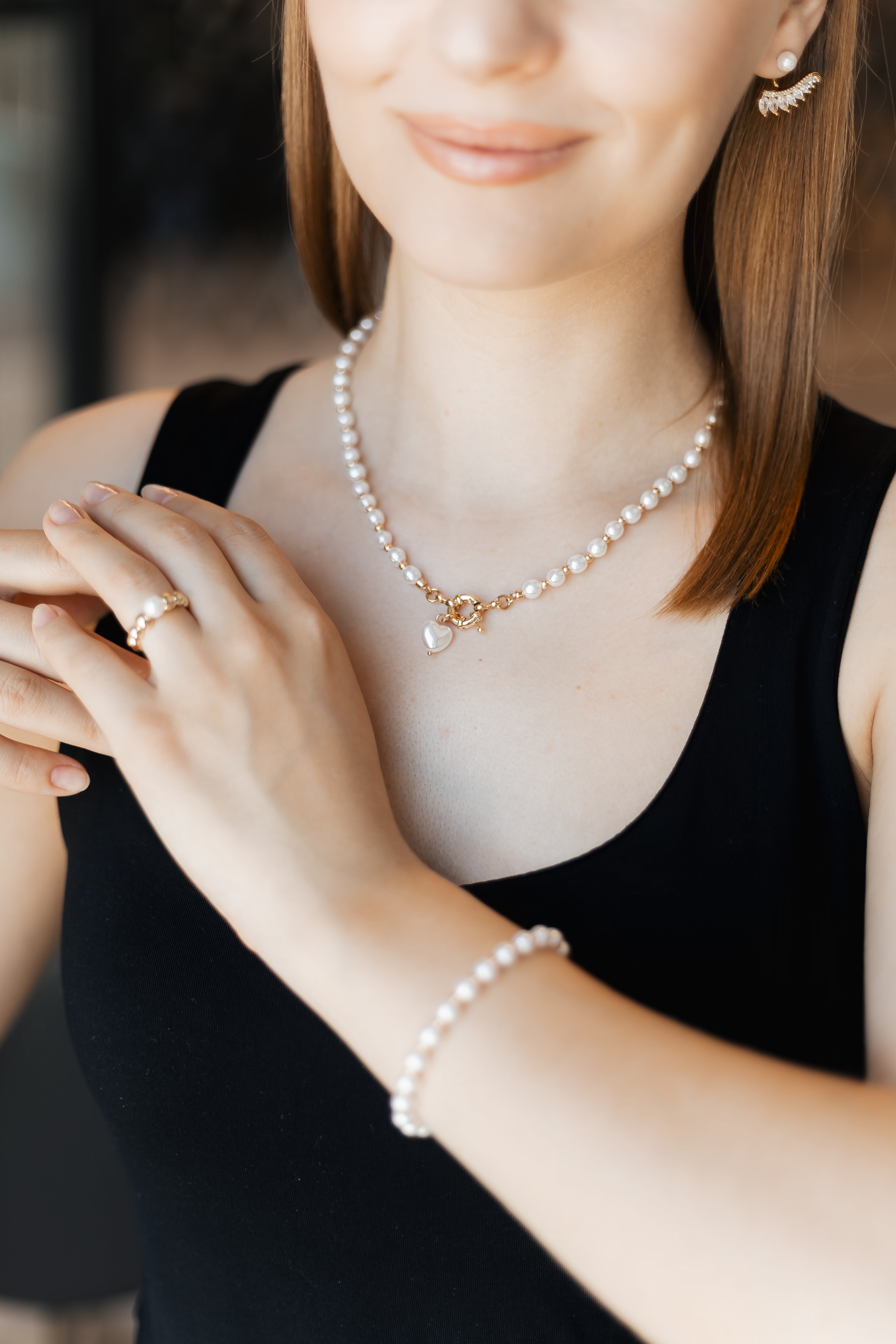 Pearl Necklace with Heart Pendant – Gold or Silver Plated